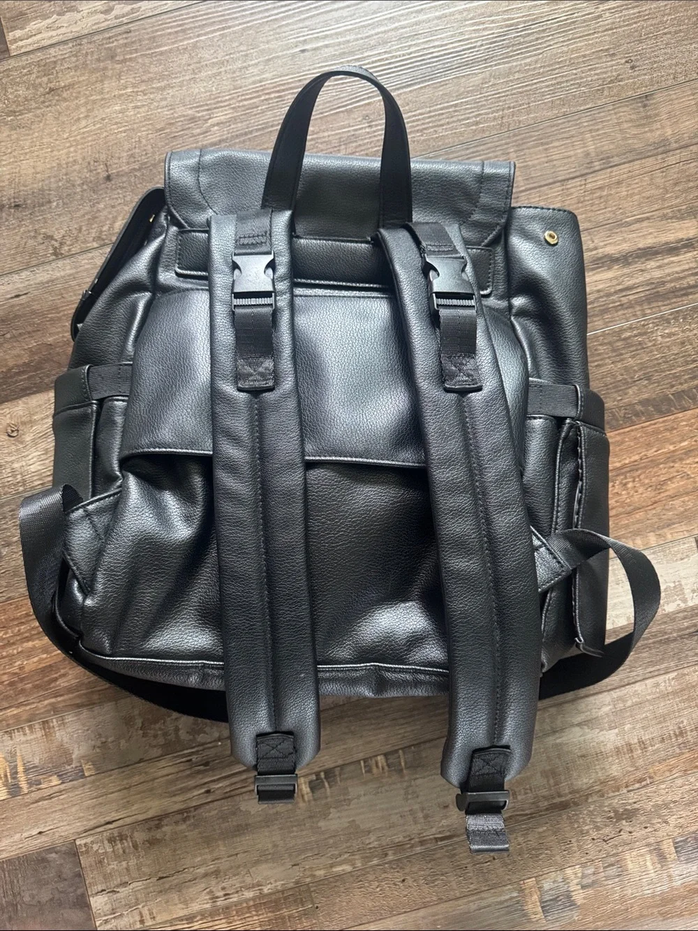 cloud island sleek black
